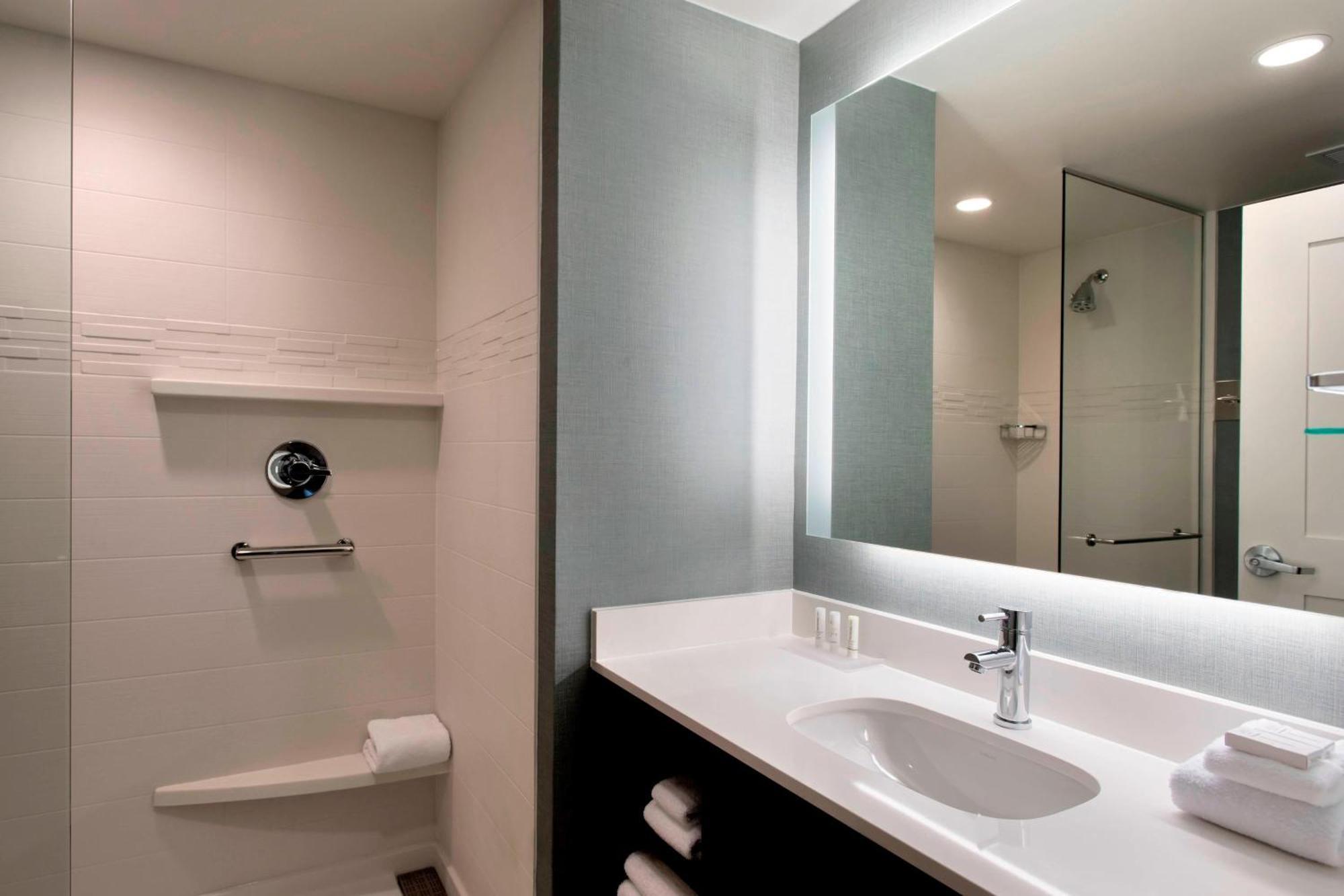 ריברהד Residence Inn By Marriott New York Long Island East End מראה חיצוני תמונה